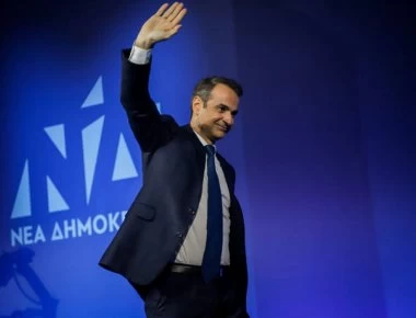 «Καθαρή» αυτοδυναμία τετραετίας για τη ΝΔ και τον Κ.Μητσοτάκη με 158 βουλευτές (φωτο)